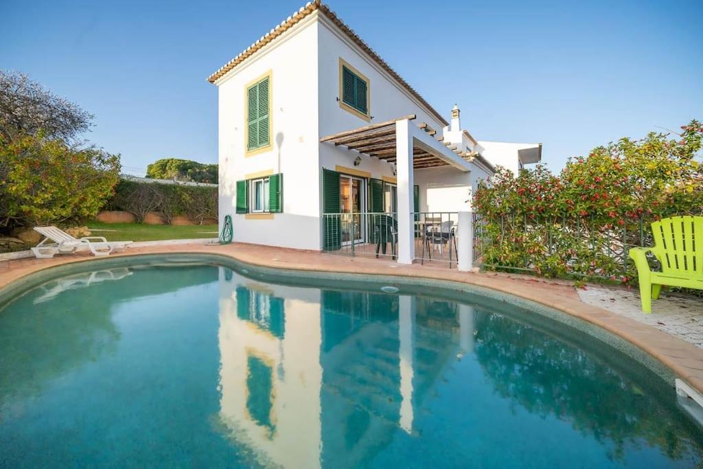 Cozy Family Villa With Private Pool Praia Da Luz Exterior photo